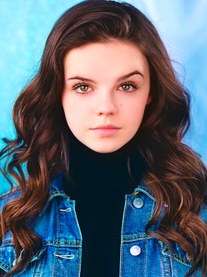 Элли О’Брайен в роли Грейс